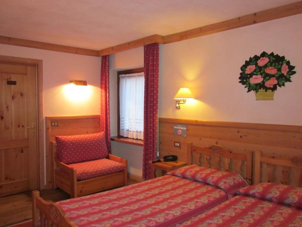 Hotel Mignon Брей-Червиния Номер фото